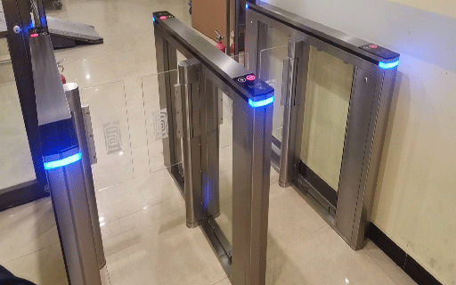 北京某飯店餐廳速通門